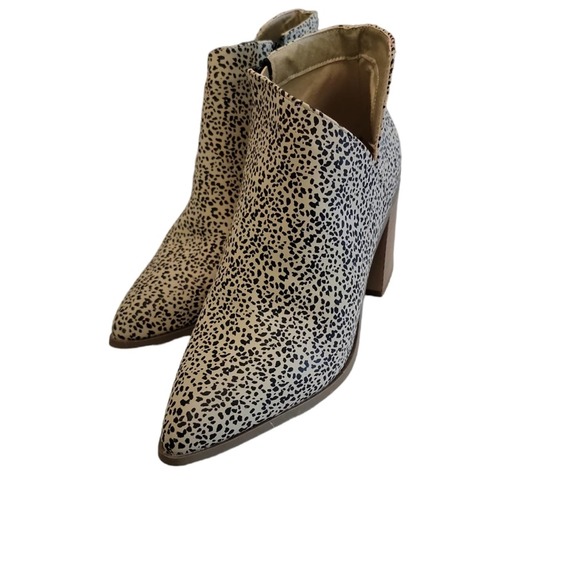 Serra Shoes - Serra Leopard Print Ankle Platform Side Zip Boots Sz 9